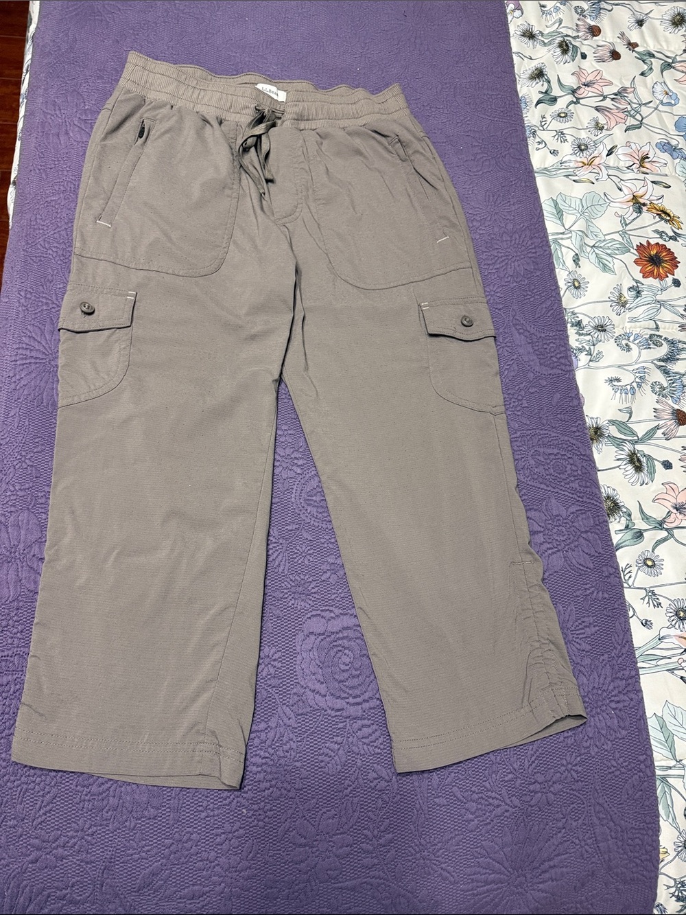 L.L Bean Vista Camp Crop Pants Small Outdoor Hiking Travel